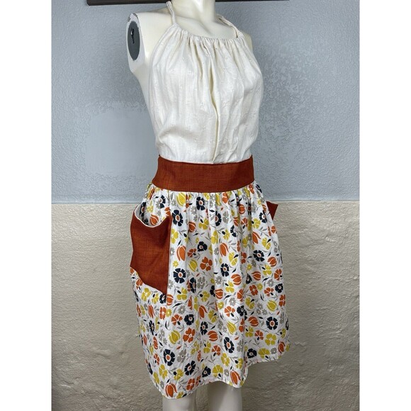 Full Apron Burnt Orange Burlap Pockets Floral Print Halter Smock Retro Inspired - Picture 12 of 15